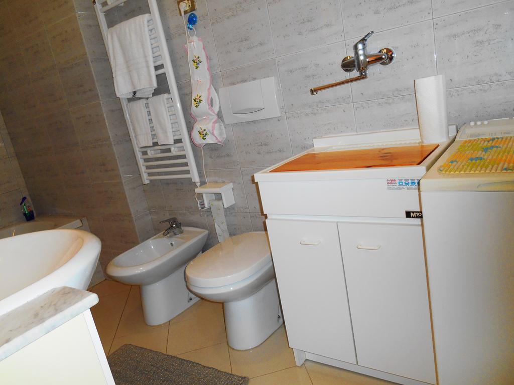 Il Cucu Bed And Breakfast Matera Ruang foto